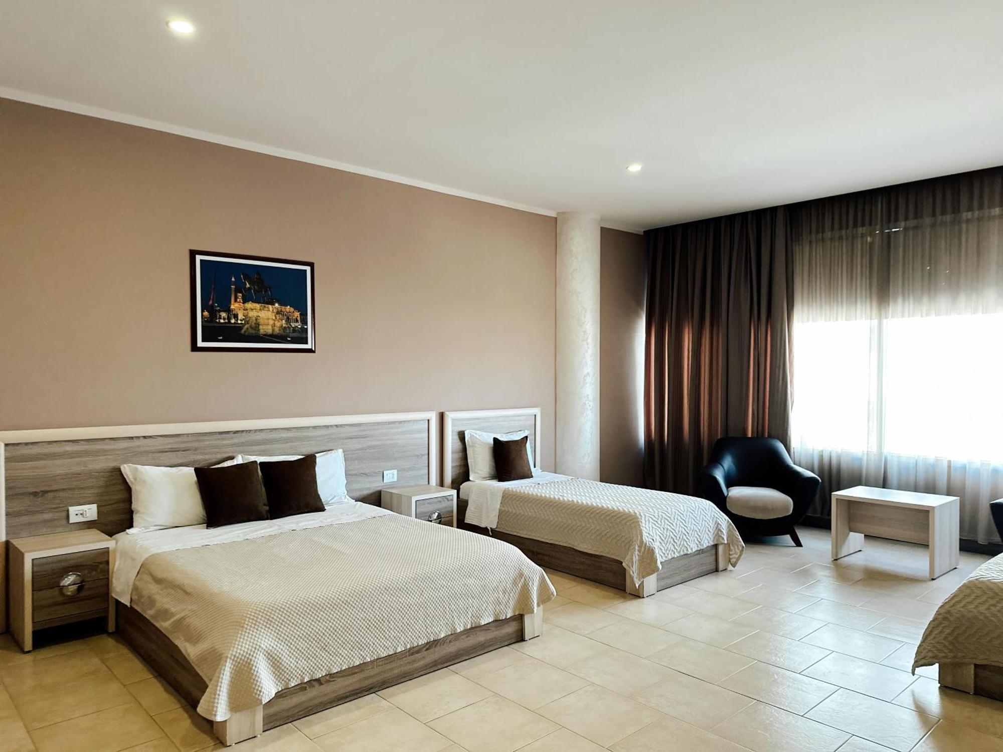 Hotel Terminal Tirana Bregu i Lumit المظهر الخارجي الصورة