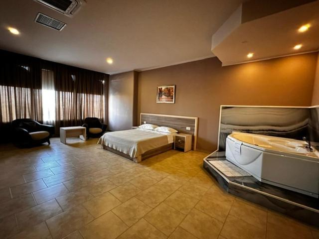 Hotel Terminal Tirana Bregu i Lumit المظهر الخارجي الصورة