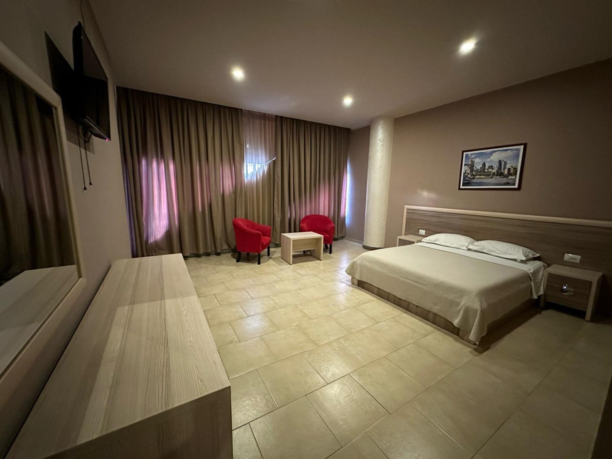 Hotel Terminal Tirana Bregu i Lumit المظهر الخارجي الصورة